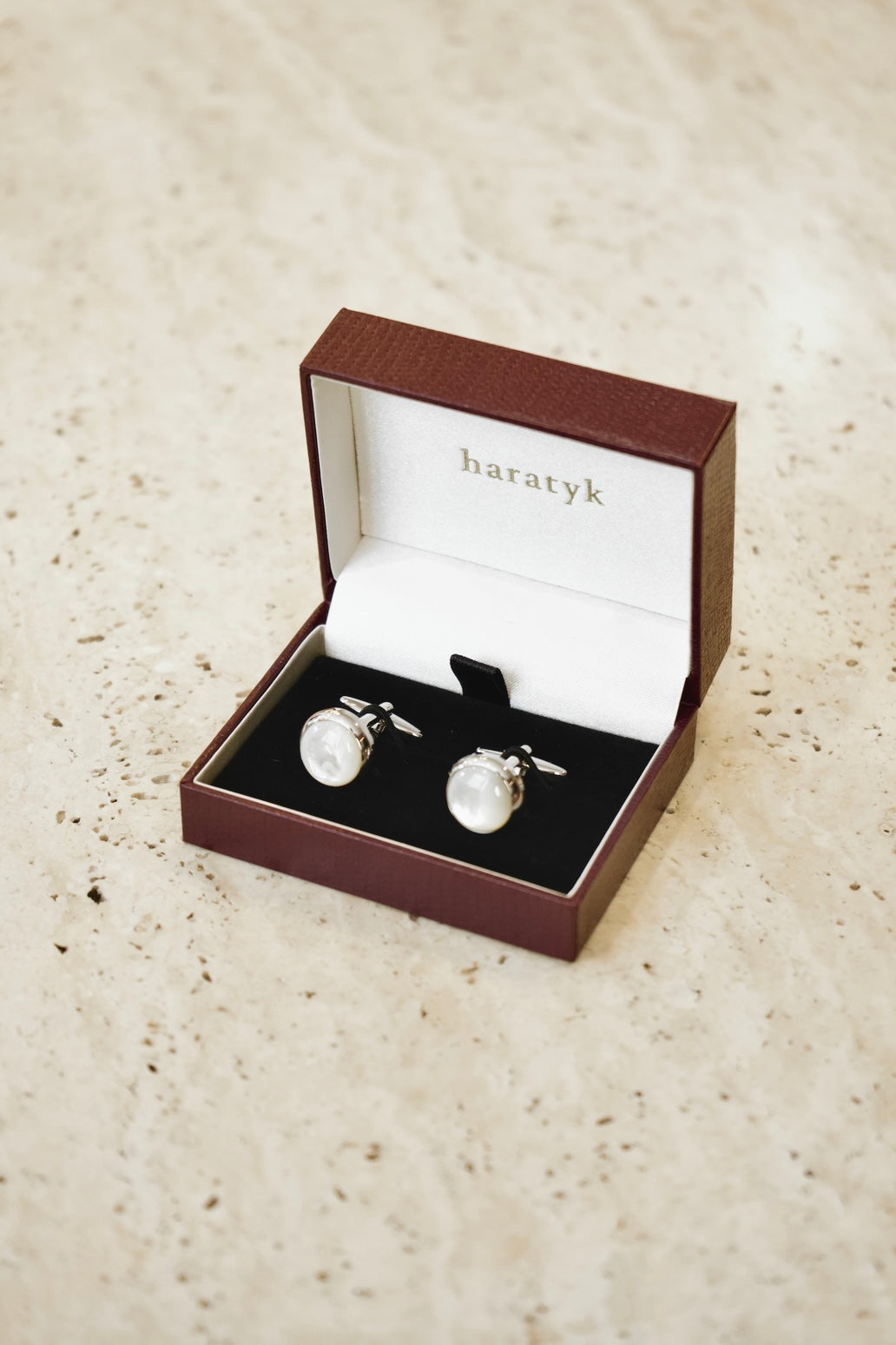 Srebne spinki do mankietów z masą perłową