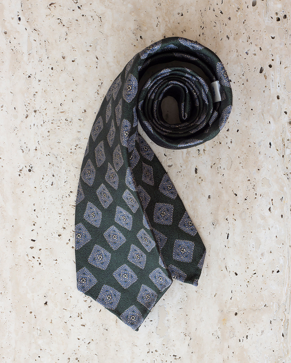 Butelkowo-zielony jedwabny krawat 7-fold w ornamenty