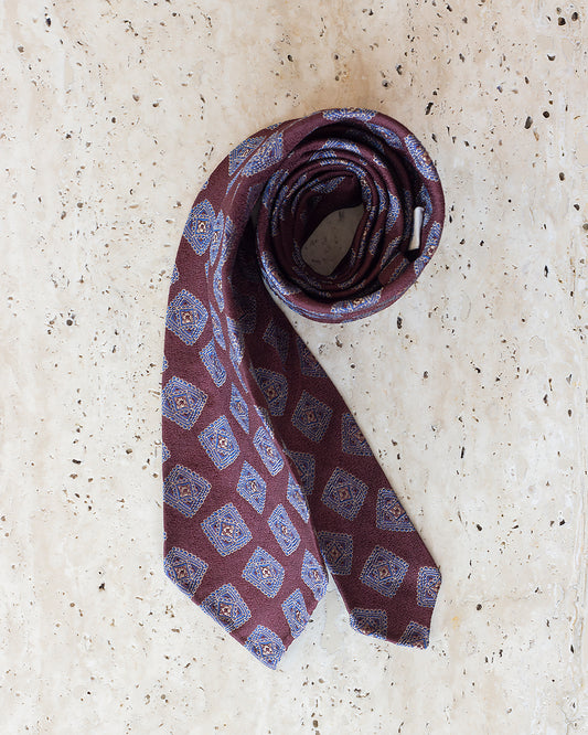 Bordowy jedwabny krawat 7-fold w ornamenty