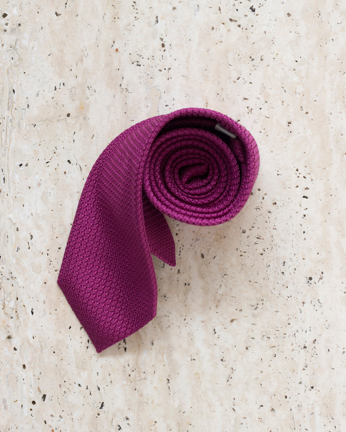 Różowy krawat z grenadyny
