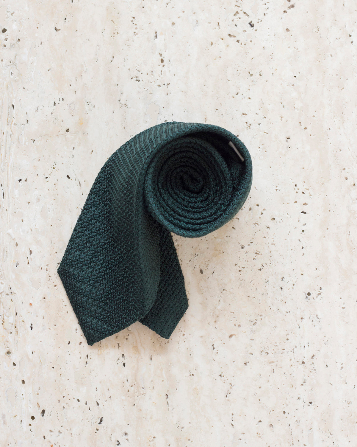Butelkowo-zielony krawat z grenadyny